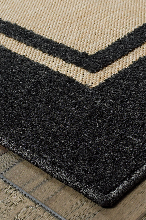 100% Polypropylene Classic  Indoor/Outdoor Area Rug