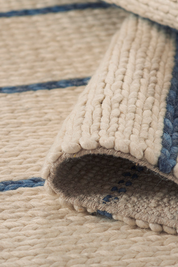 Wool and Viscose Rectangle Indoor Area Rug