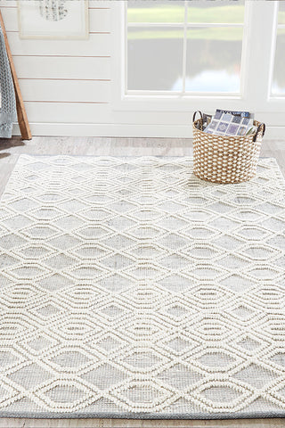 100% PET/Recycled Plastic Rectangle Indoor Area Rug