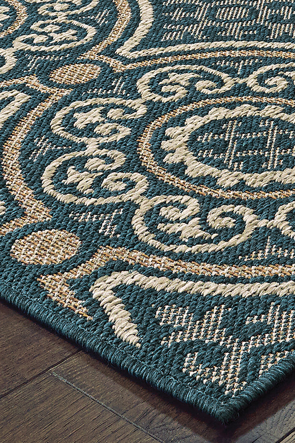 100% Polypropylene Vintage  Indoor/Outdoor Area Rug