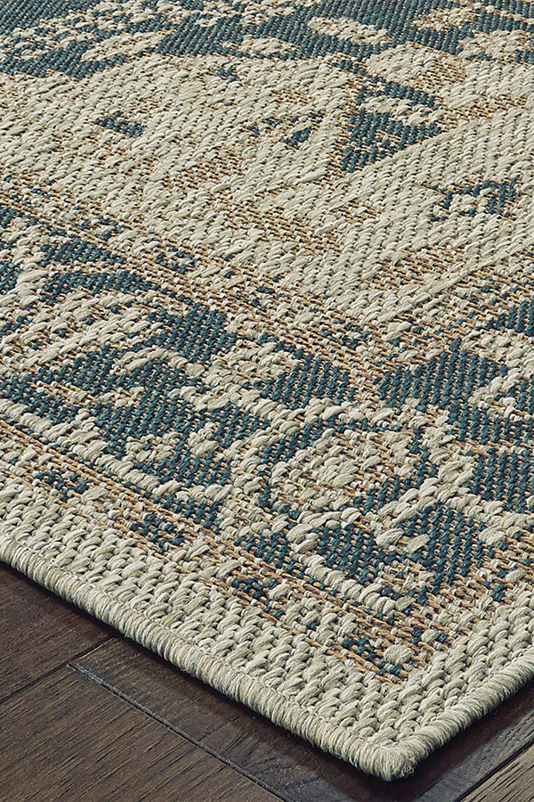 100% Polypropylene Vintage  Indoor/Outdoor Area Rug