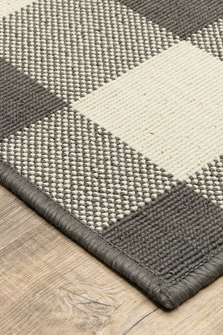 100% Polypropylene Farmhouse  Indoor/Outdoor Area Rug